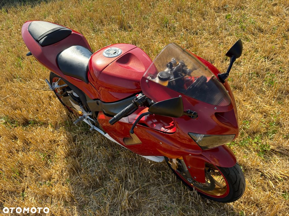 Kawasaki ZXR - 28