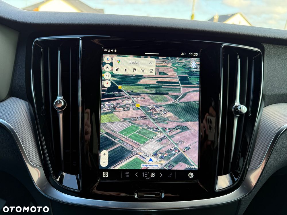 Volvo V60 T6 AWD Plug-In Hybrid Plus Dark - 21