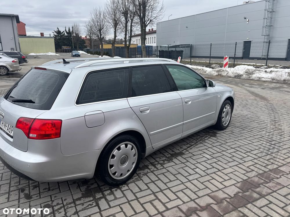 Audi A4 Avant - 4