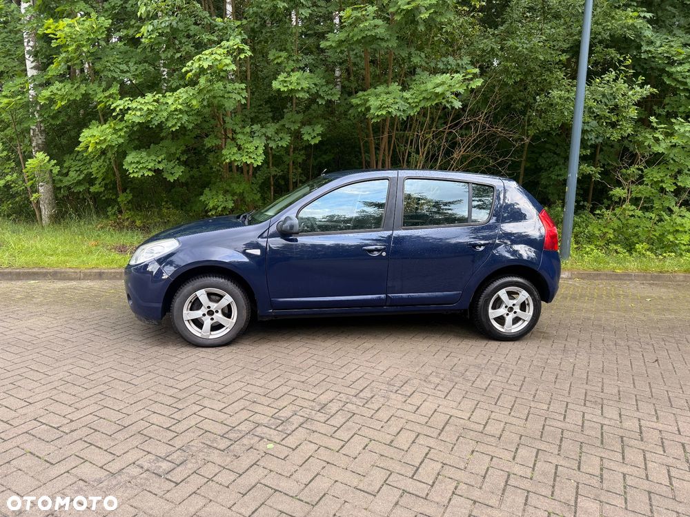 Dacia Sandero 1.2 16V Laureate - 3
