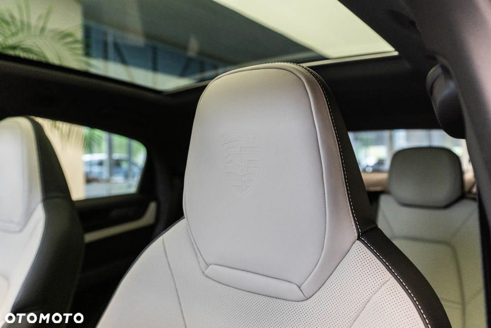 Porsche Cayenne S E-Hybrid PHEV - 27
