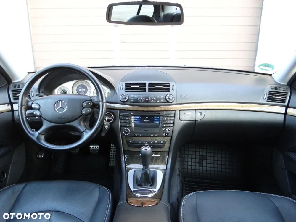 Mercedes-Benz Klasa E 200 Kompressor Avantgarde - 36