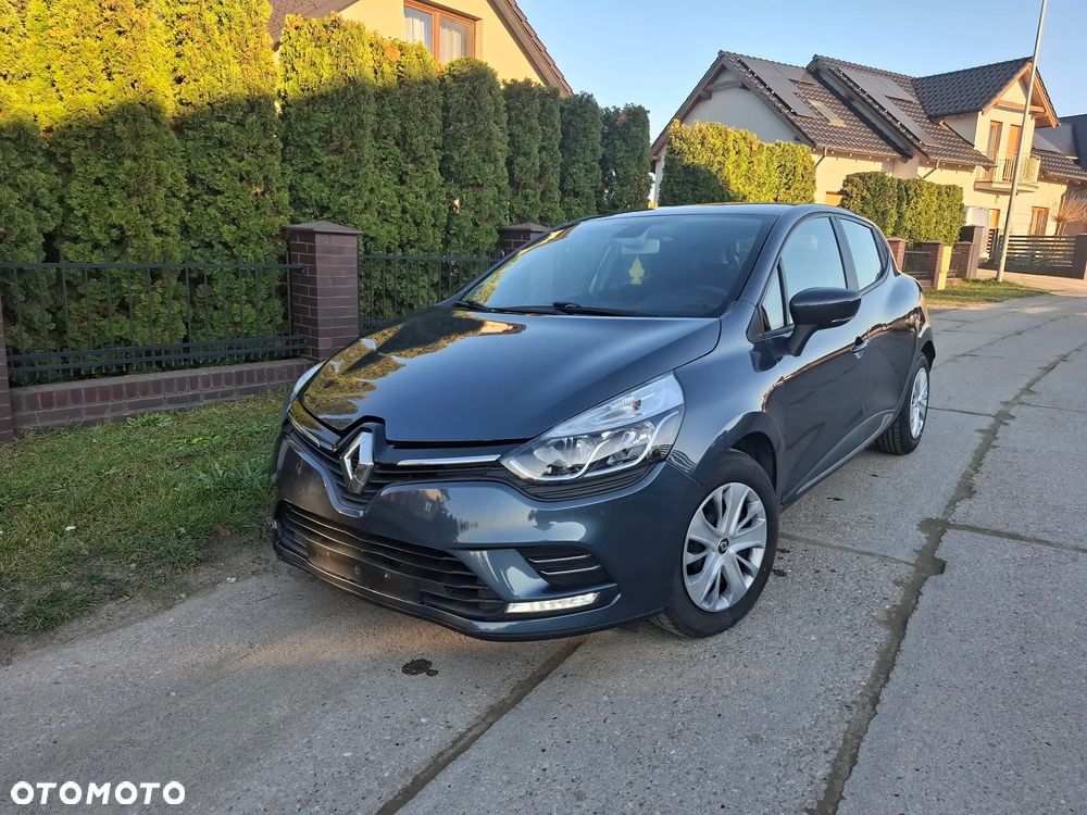 Renault Clio 1.2 16V 75 Limited - 1