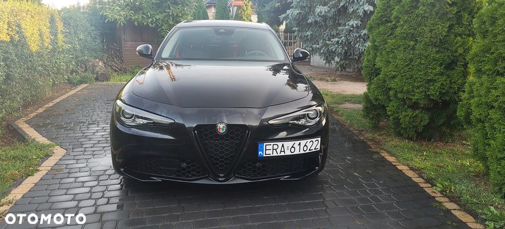 Alfa Romeo Giulia - 1