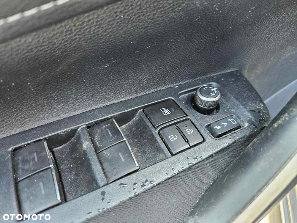 Toyota Corolla 2.0 Hybrid Touring Sports Business Edition - 15