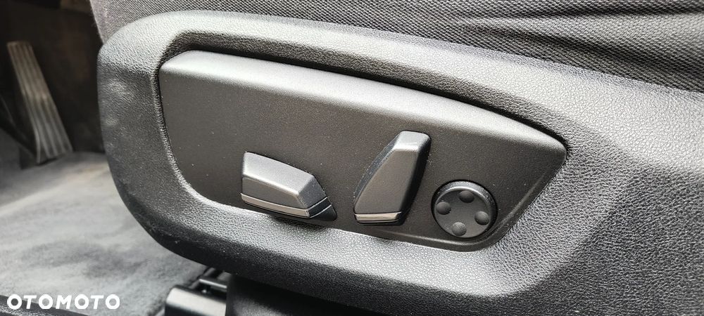 BMW Seria 5 - 12