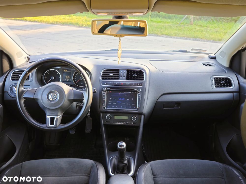 Volkswagen Polo 1.6 TDI Comfortline - 22