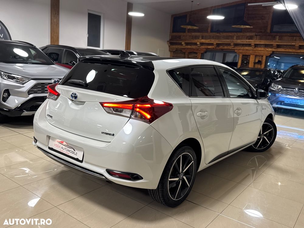 Toyota Auris ver-1-8-vvt--i-automatik-style-selection - 3