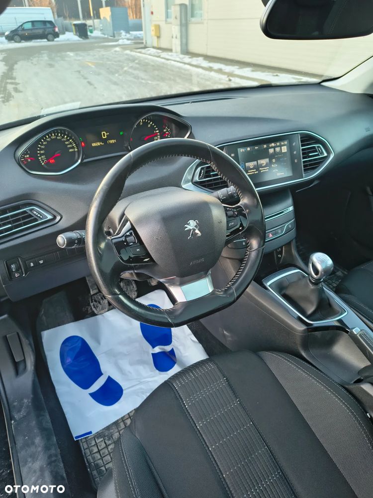 Peugeot 308 1.6 BlueHDi Active S&S - 11