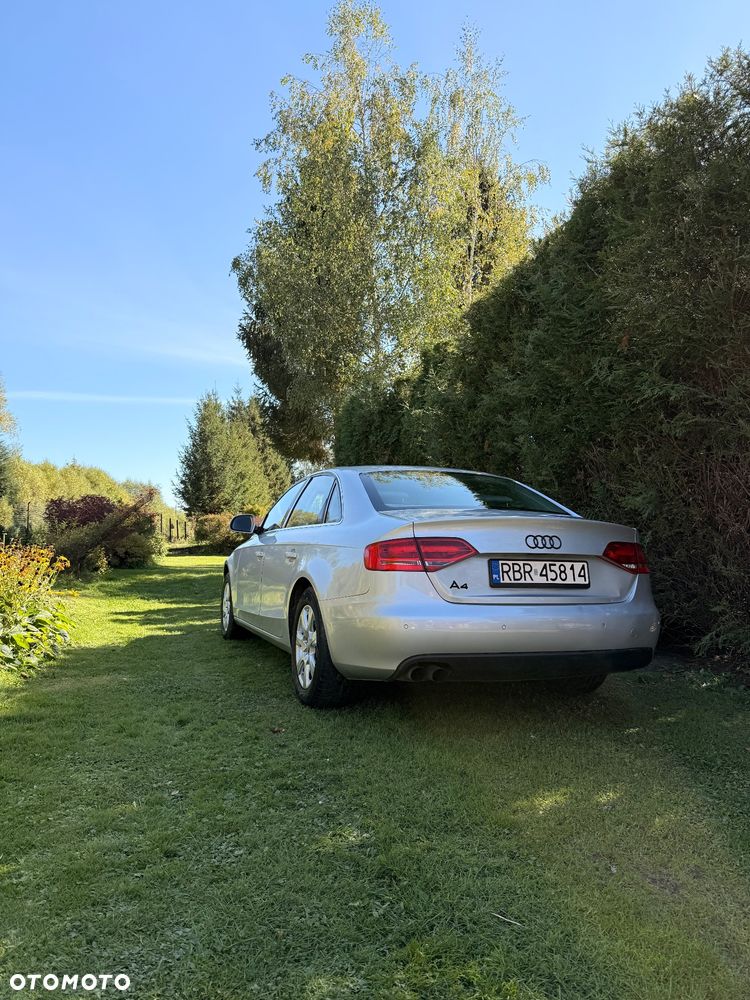 Audi A4 Limousine - 7
