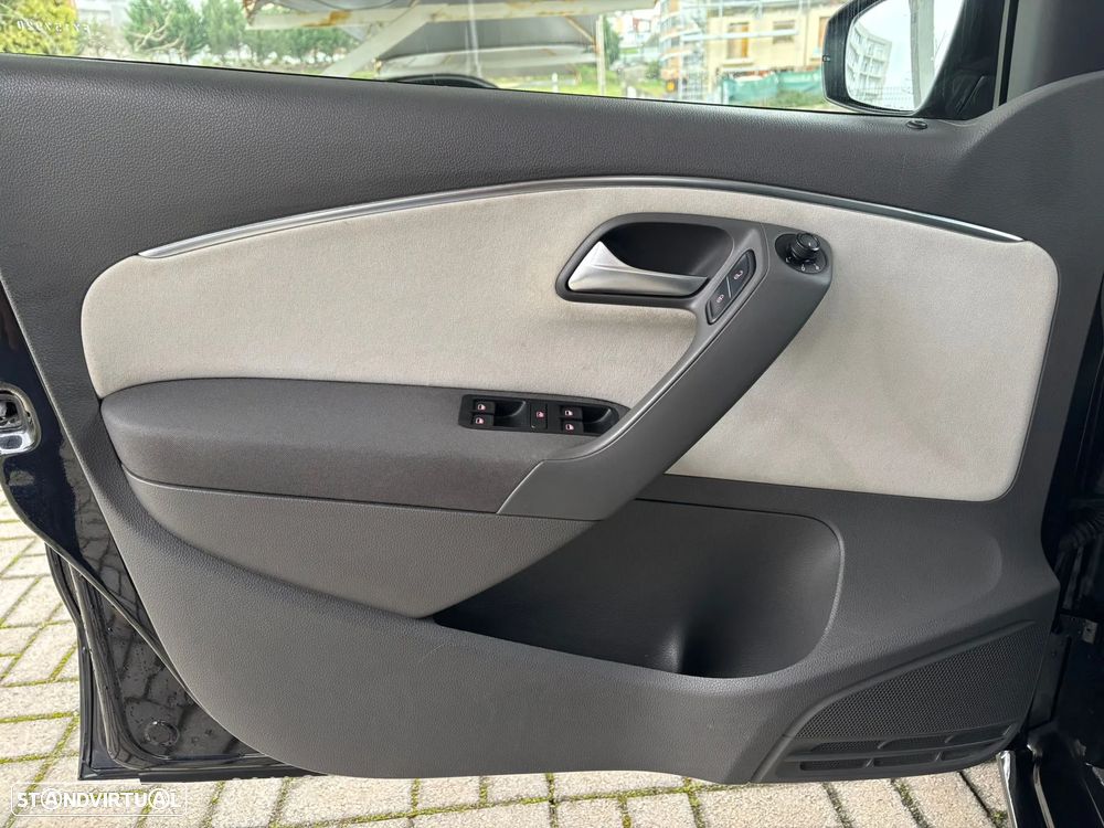 VW Polo 1.0 (Blue Motion ) Comfortline - 12