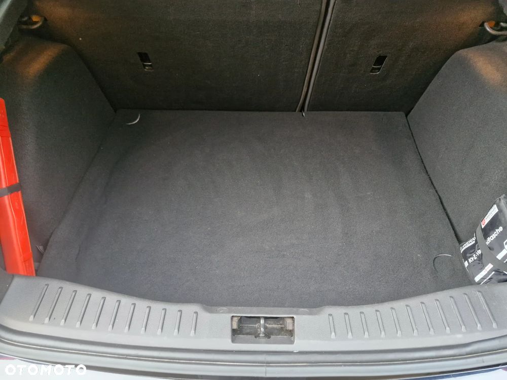 Ford Focus 1.6 TI-VCT Champions Edition - 21