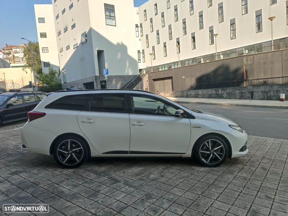 Toyota Auris Touring Sports 1.8 HSD Exclusive +TSS+Navi - 6