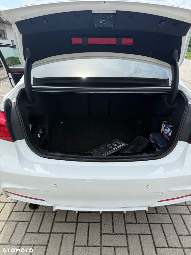 BMW Seria 3 318d Sport Line - 7