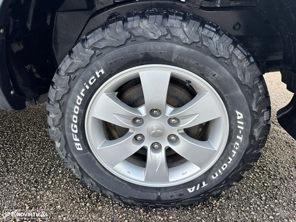 Mitsubishi L200 2.5 DI-D CD Intense AC/JLL - 37