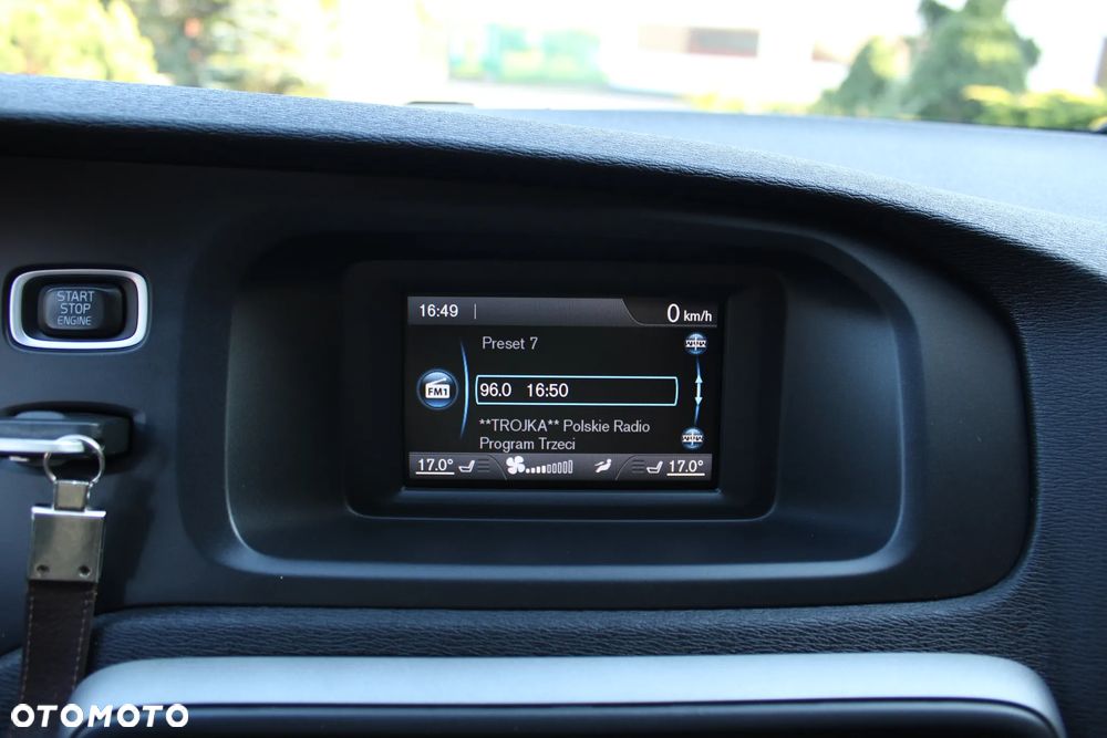 Volvo V40 D2 Momentum - 28