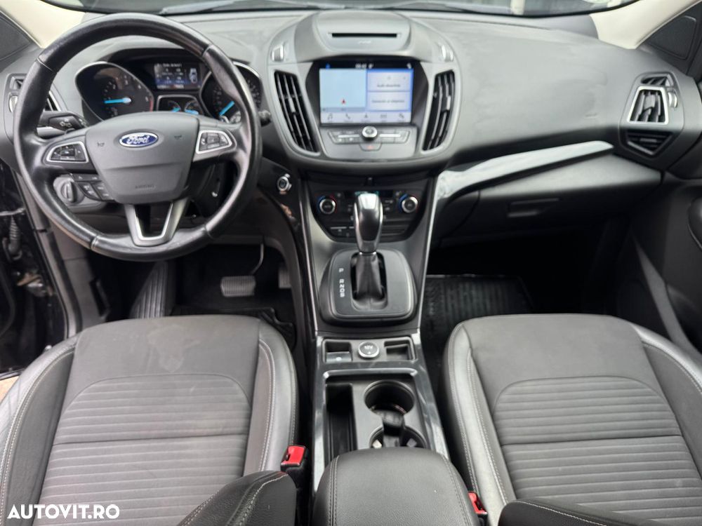 Ford Kuga 1.5 TDCi 2x4 Aut. Trend - 12