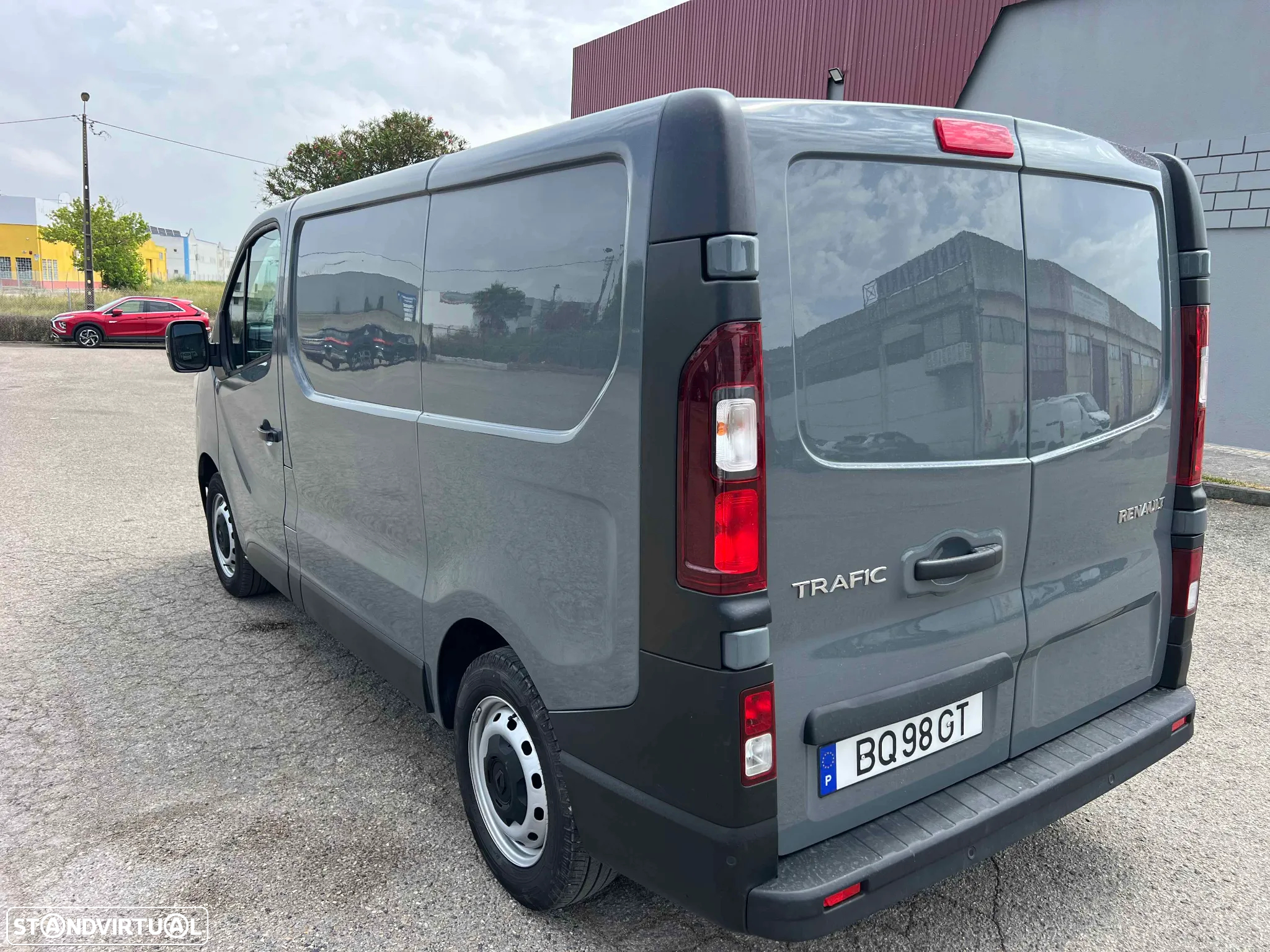 Renault Trafic L1H1 2.0 dci 130CV - 7