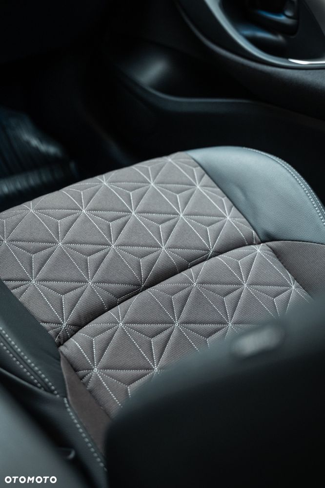 Toyota Yaris Cross - 28