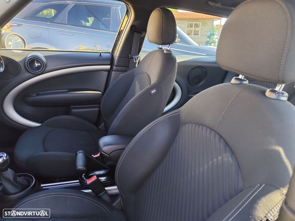 MINI Countryman Cooper D - 12