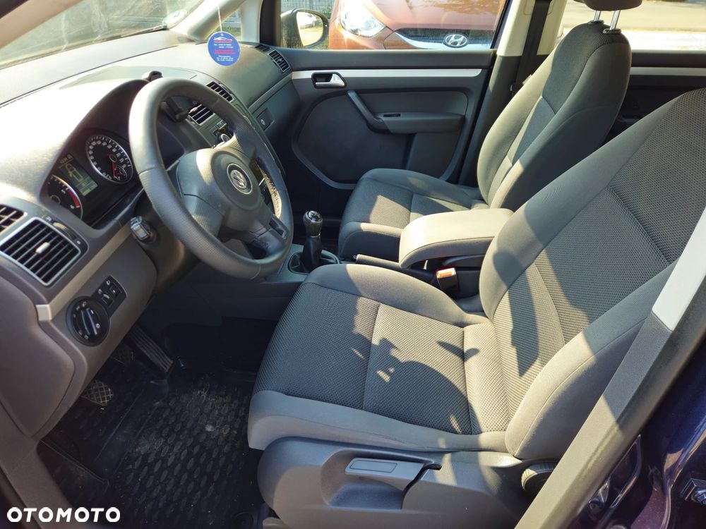 Volkswagen Touran 1.6 TDI DPF BlueMot Comfortline - 12