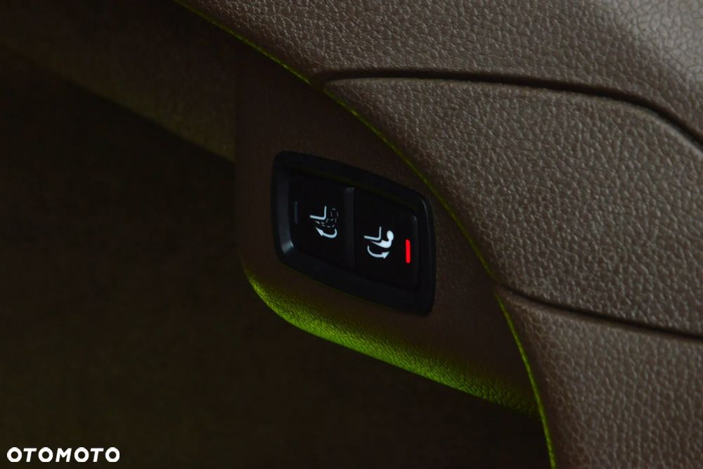 Porsche Panamera 4S - 13