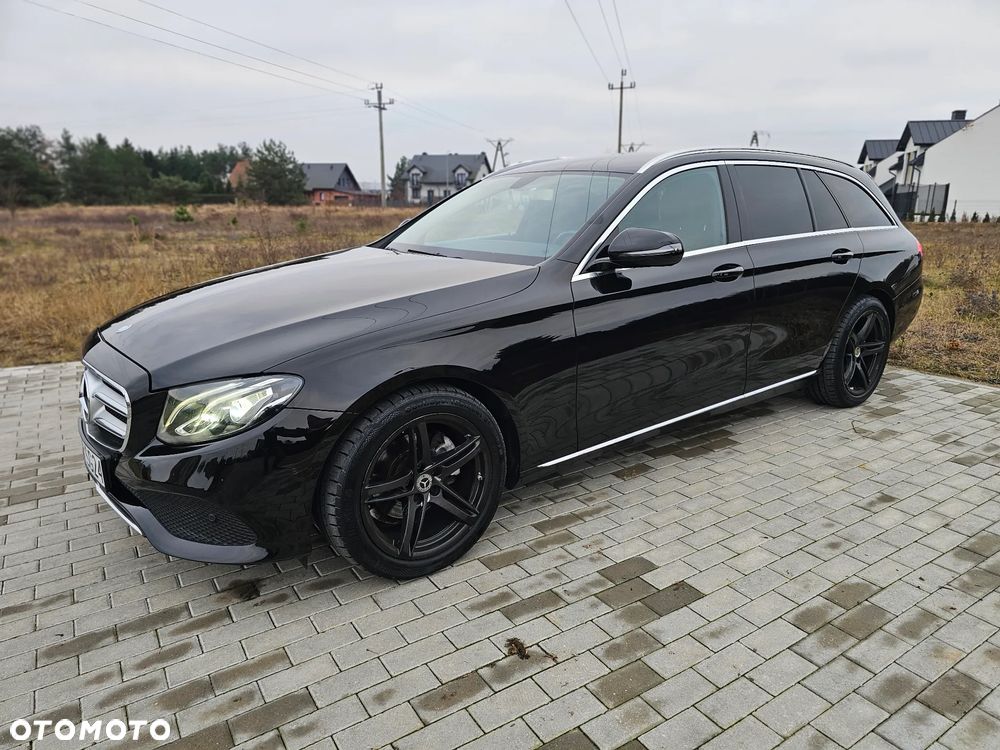 Mercedes-Benz Klasa E 220 d 9G-TRONIC Exclusive - 19