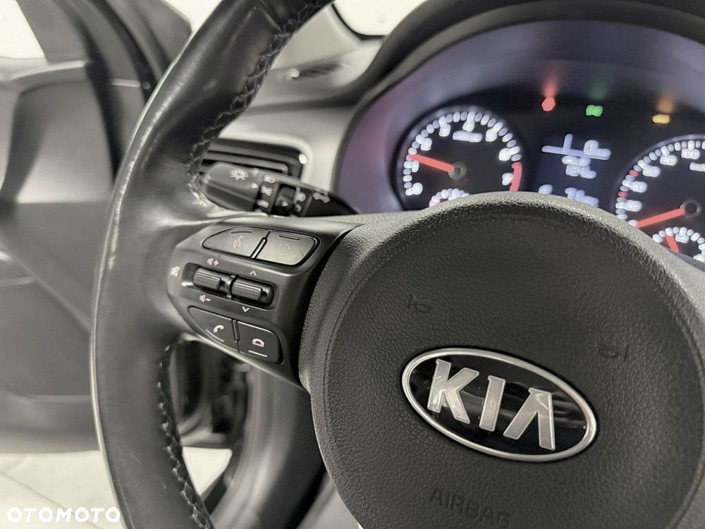 Kia Stonic 1.0 T-GDI 100 OPF Spirit - 17