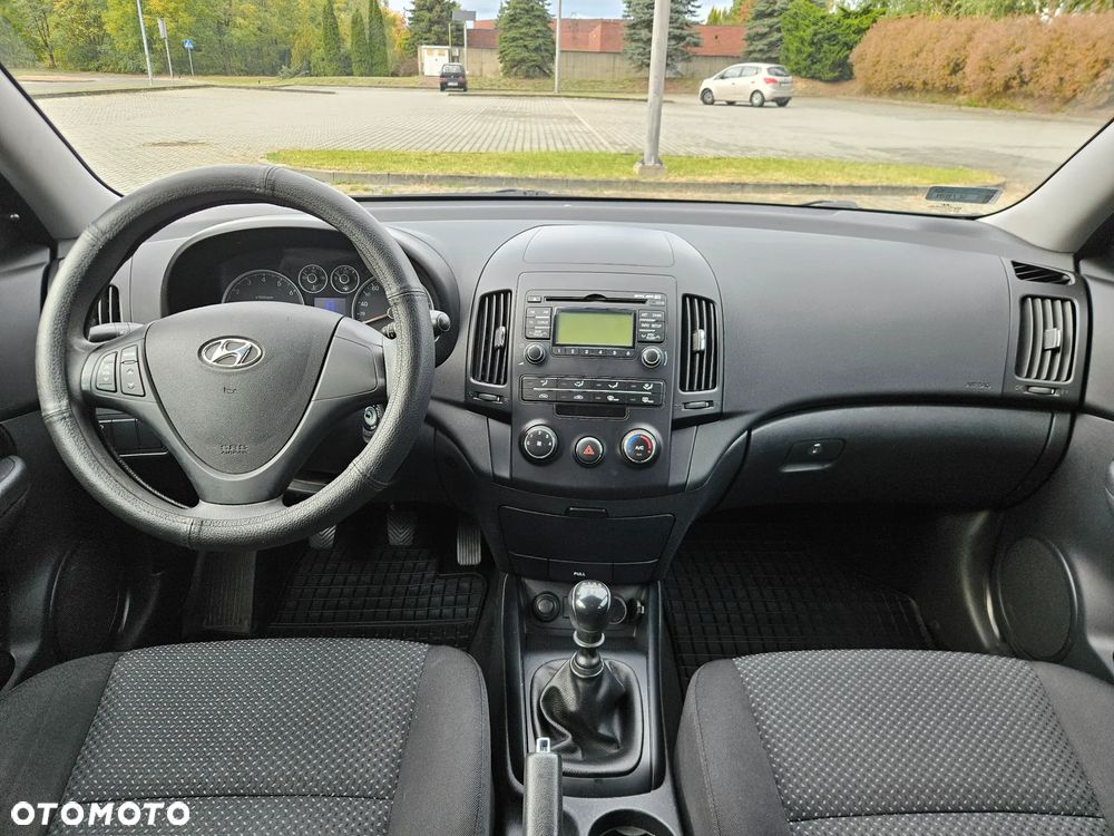 Hyundai i30 1.4 Base - 12