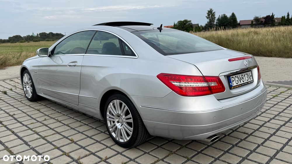 Mercedes-Benz Klasa E 250 CGI BlueEffICIENCY - 11