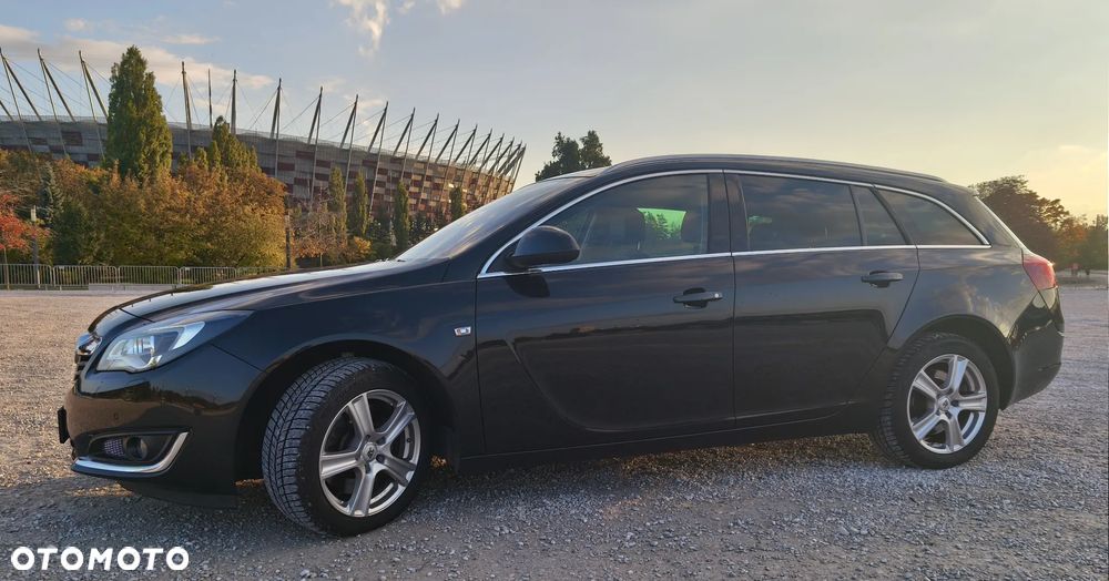 Opel Insignia 2.0 T SportsTourer 4x4 ecoFLEX Start/Stop - 19
