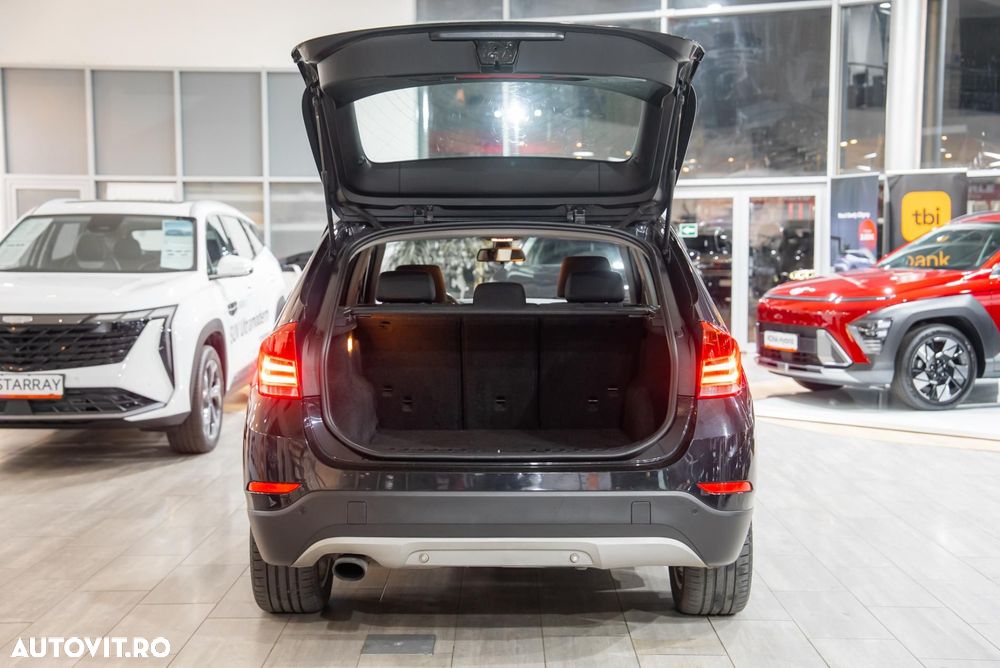 BMW X1 sDrive16d - 13