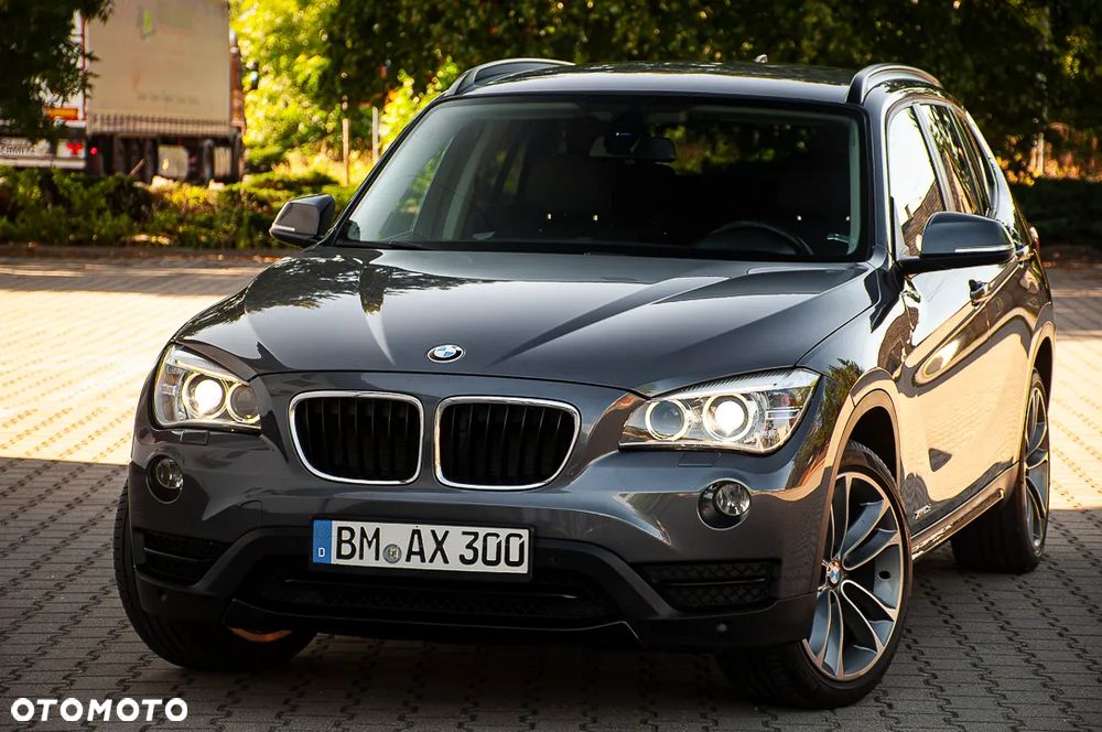 BMW X1 xDrive20d Sport Line - 1