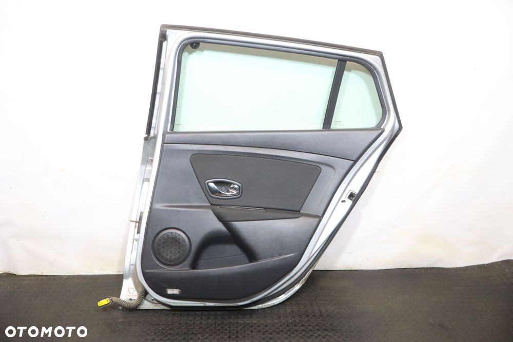 DRZWI PRAWY TYŁ RENAULT MEGANE III SAN513 - 2