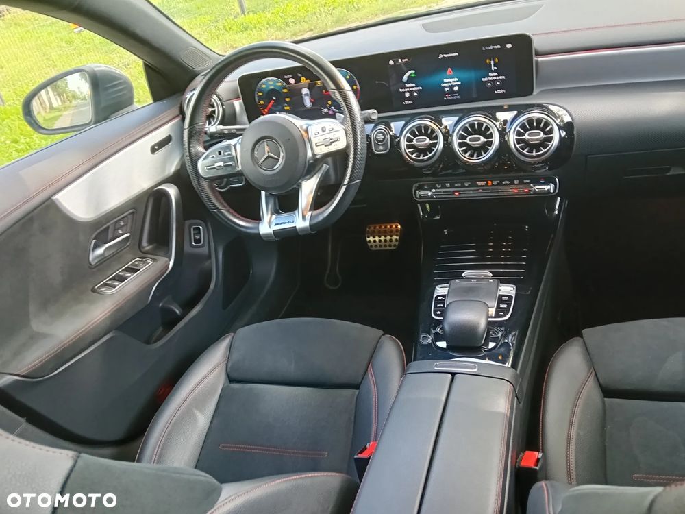 Mercedes-Benz CLA 180 d 7G-DCT AMG Line - 21