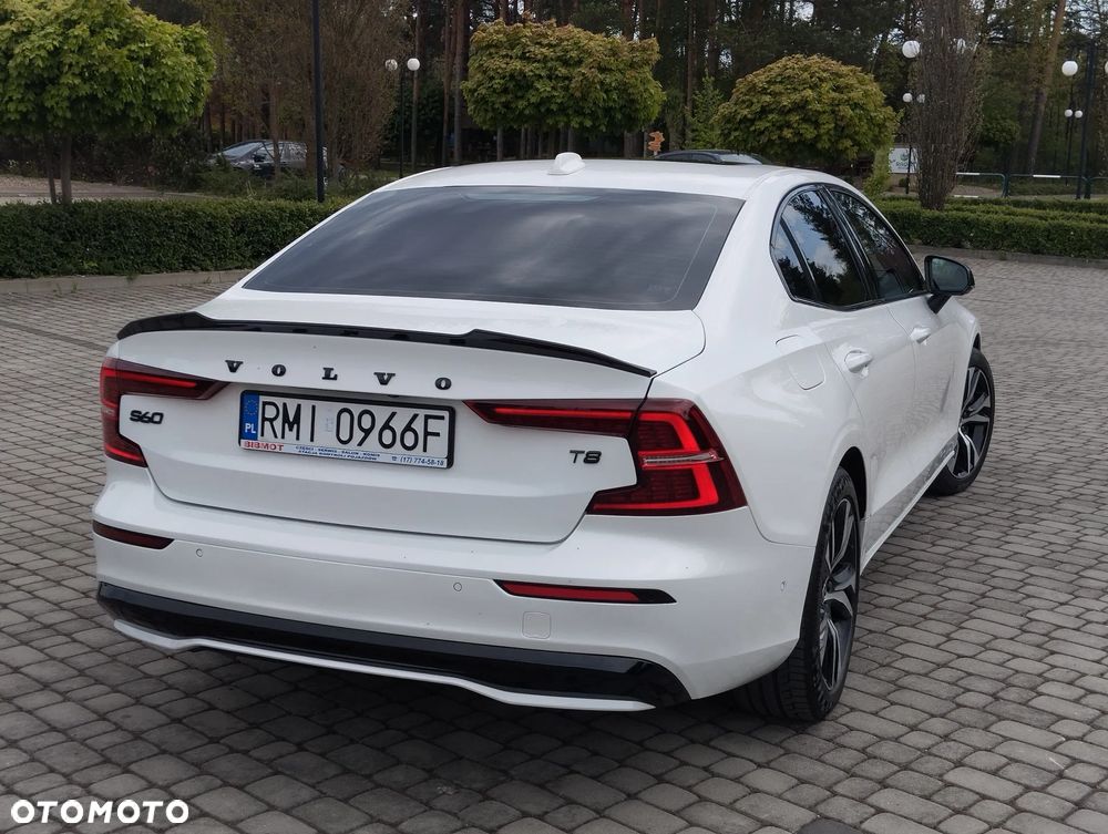 Volvo S60 T8 Recharge AWD Plus Dark - 17