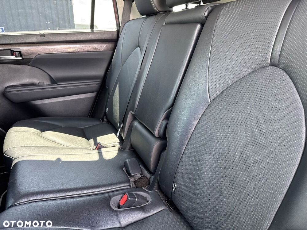 Toyota Highlander - 15