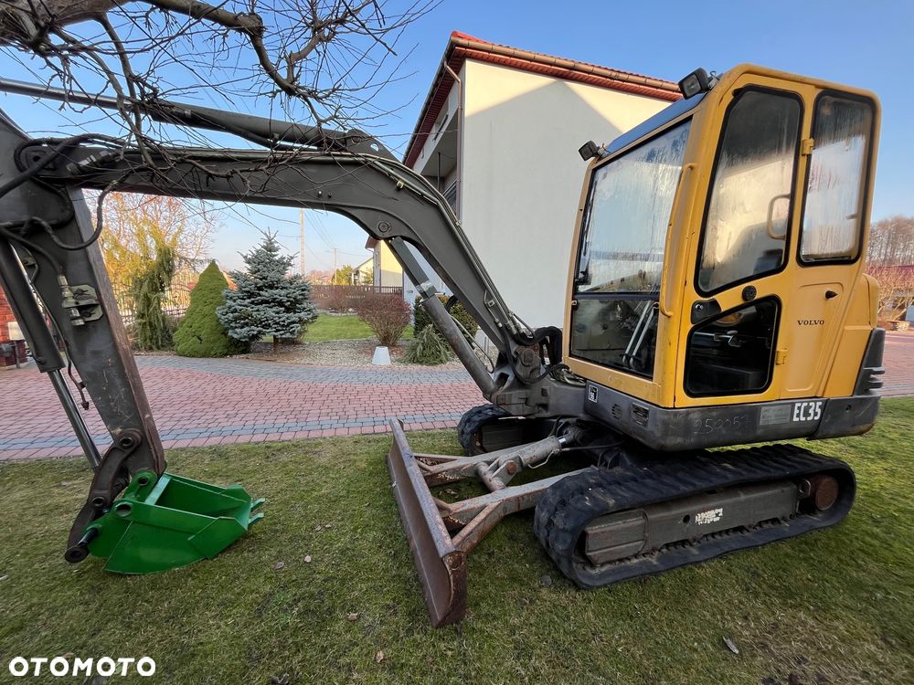 Volvo EC35 - 6