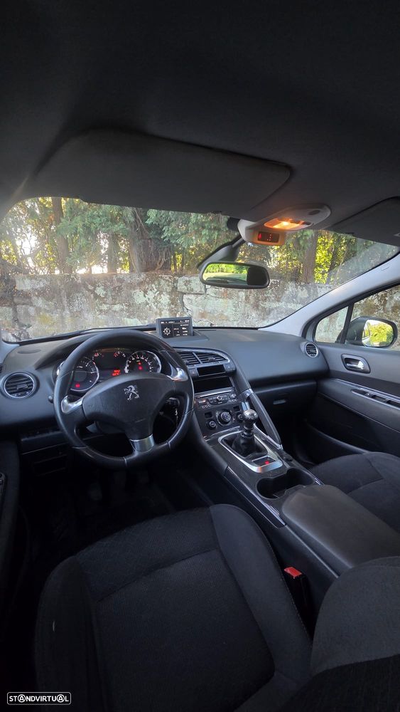 Peugeot 3008 1.6 HDi Allure - 9