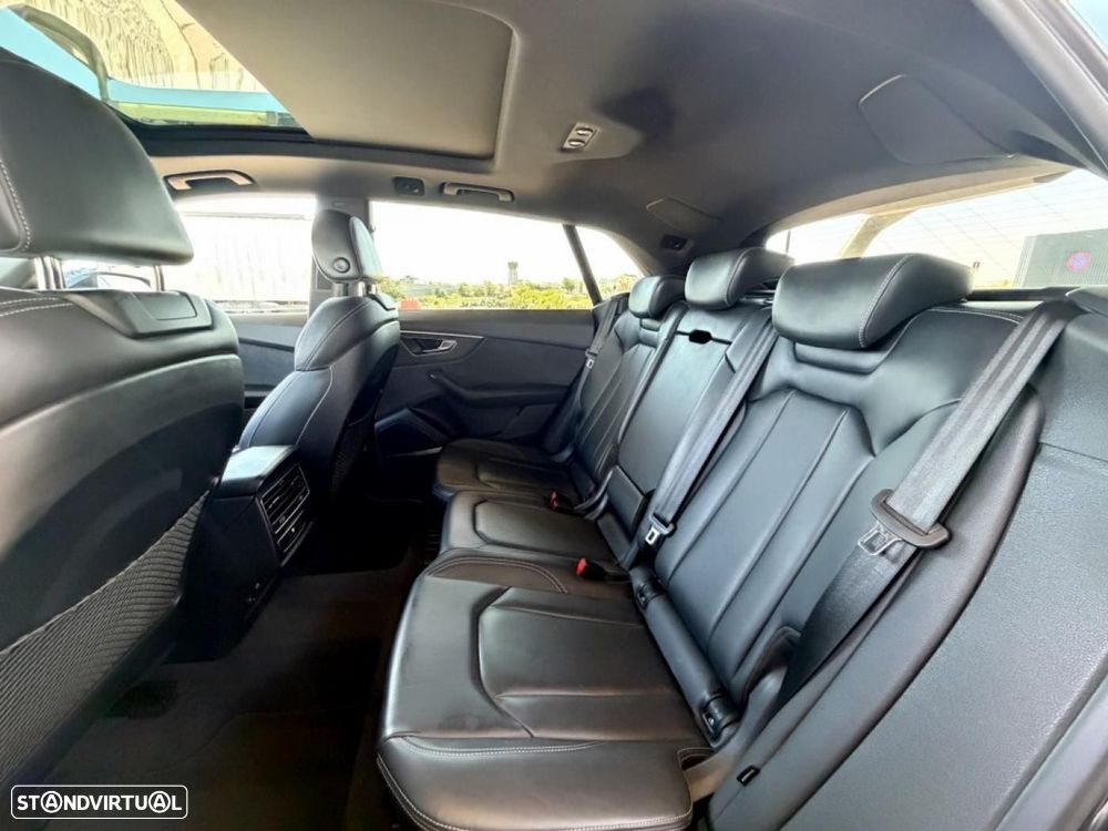 Audi Q8 60 TFSIe quattro S line Tiptronic - 15