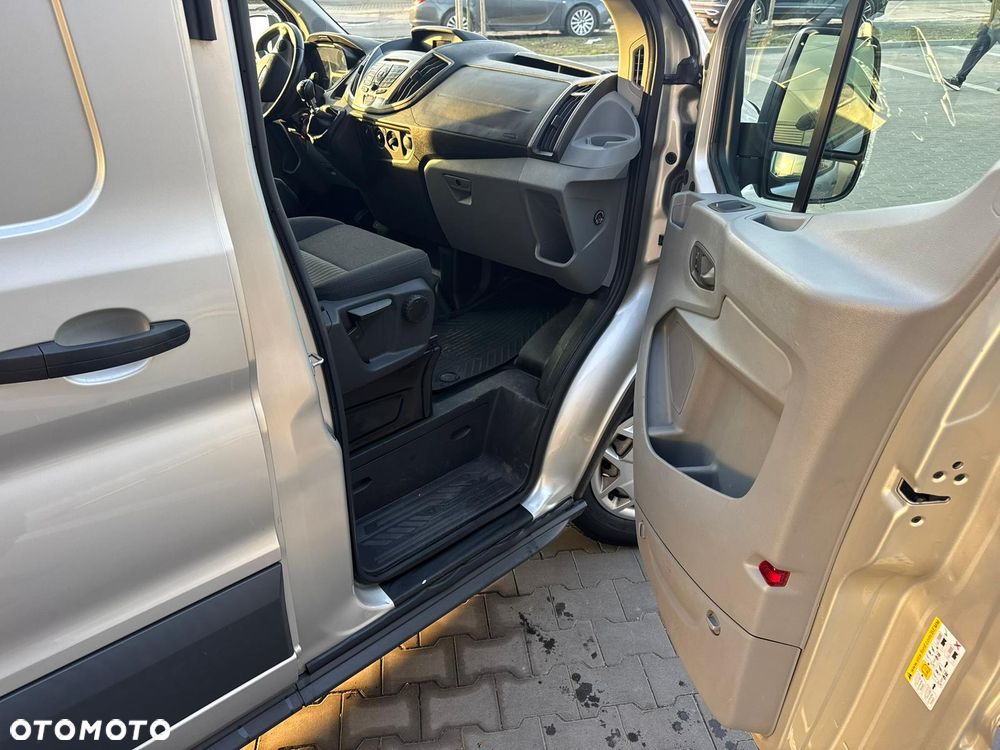Ford Transit - 15