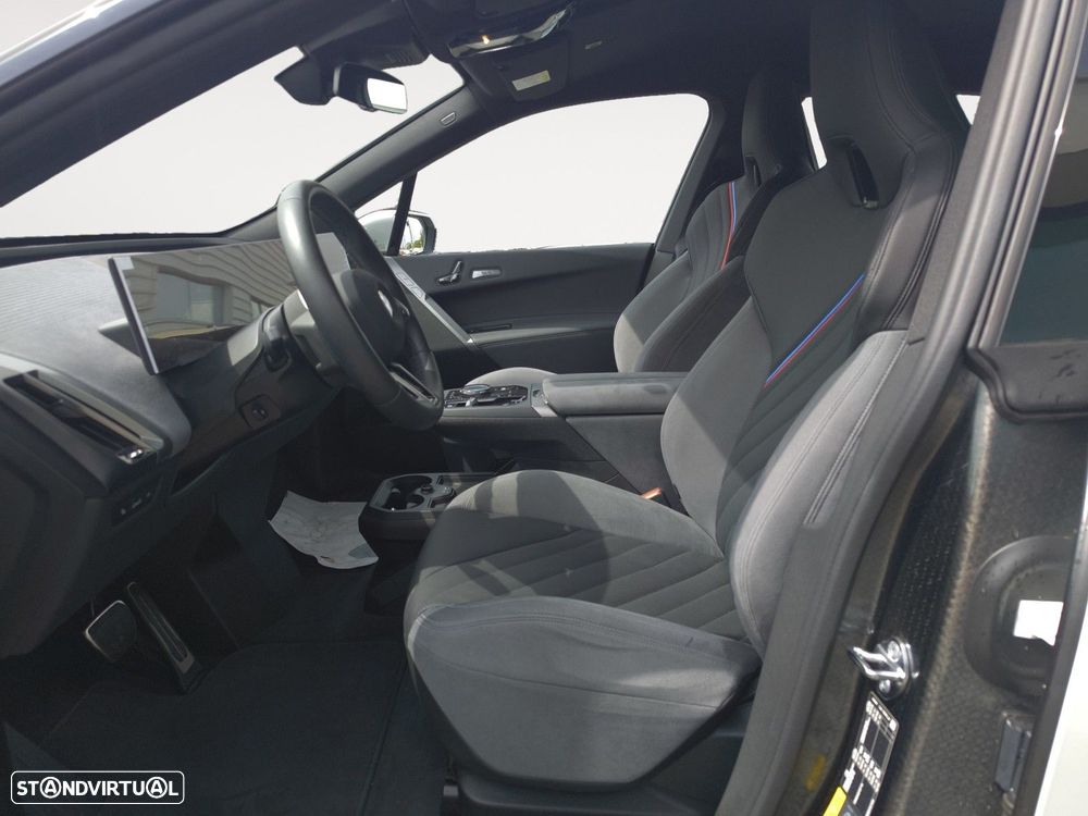 BMW iX xDrive 45 Pack Desportivo - 9