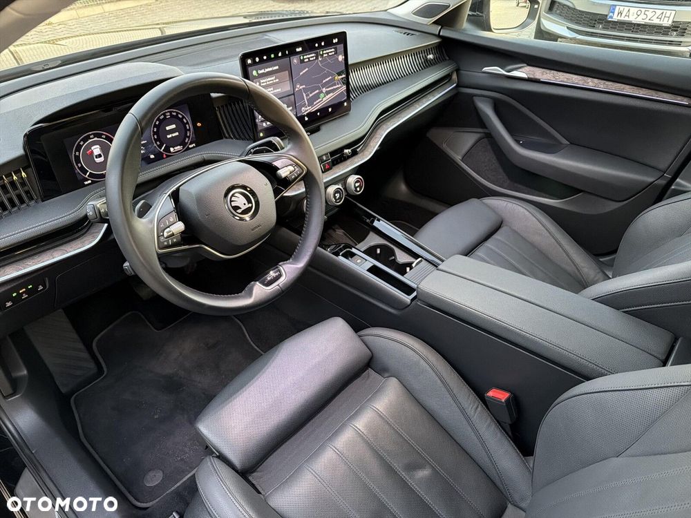 Skoda Superb 2.0 TDI SCR 4x4 L&K DSG - 9