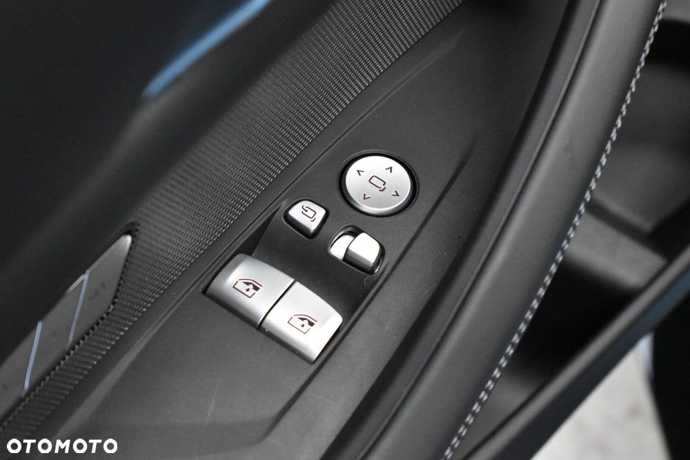 BMW M4 Competition M xDrive - 22