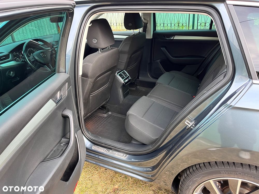 Skoda Superb 2.0 TDI DSG Ambition - 18