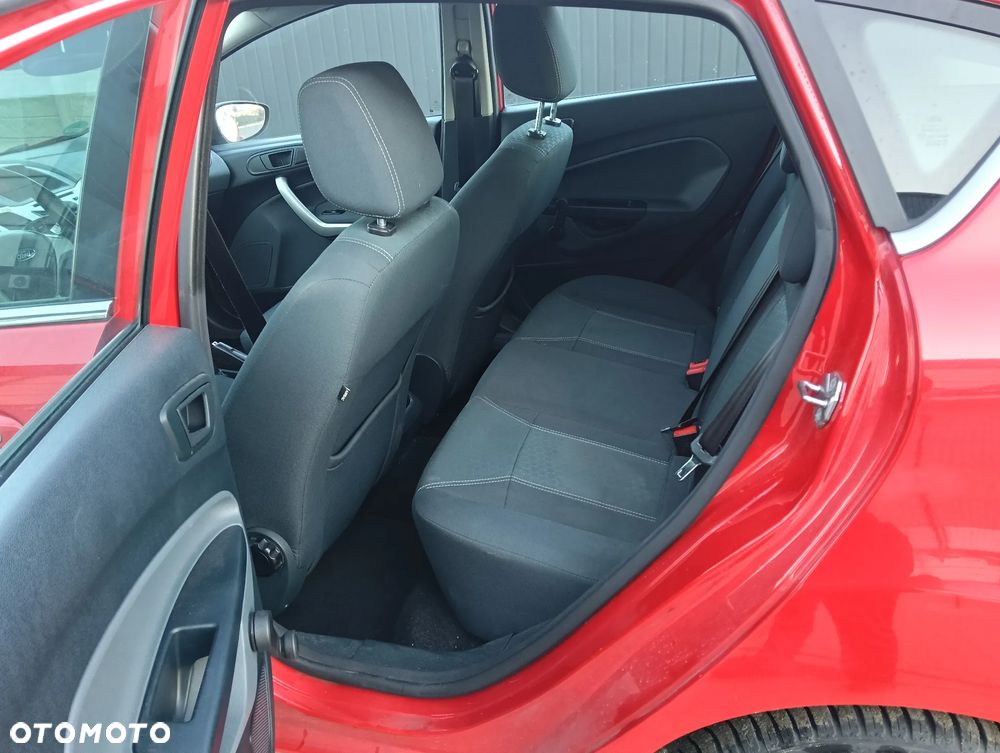 Ford Fiesta 1.4 Champions Edition - 8