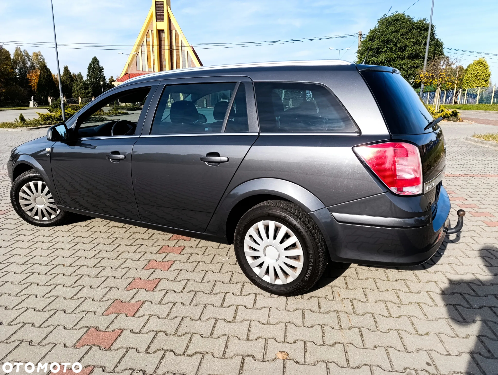 Opel Astra 1.4 Caravan Edition 111 Jahre - 10