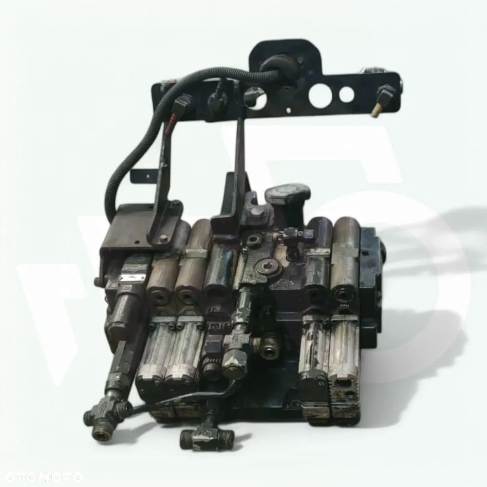Rozdzielacz Rexroth 1525503610 Sekcja 87553794 87553795 New Holland TM 190 - 7