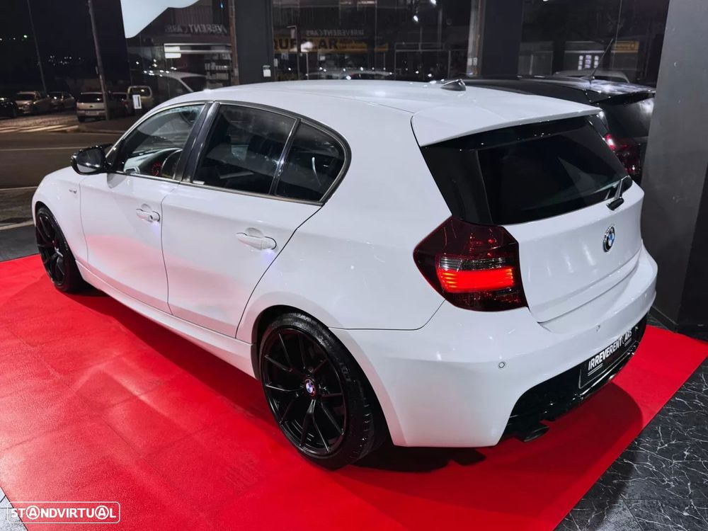 BMW 118 d Pack M - 4