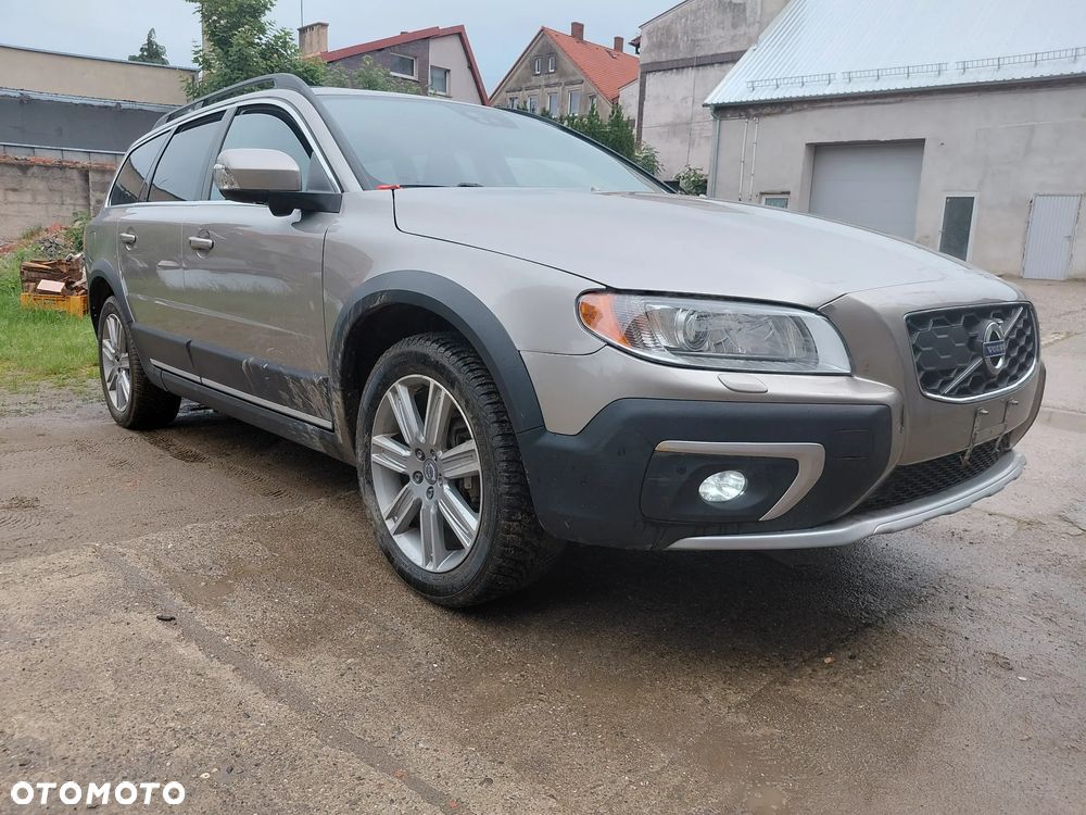 Volvo XC 70 T5 AWD Summum - 4
